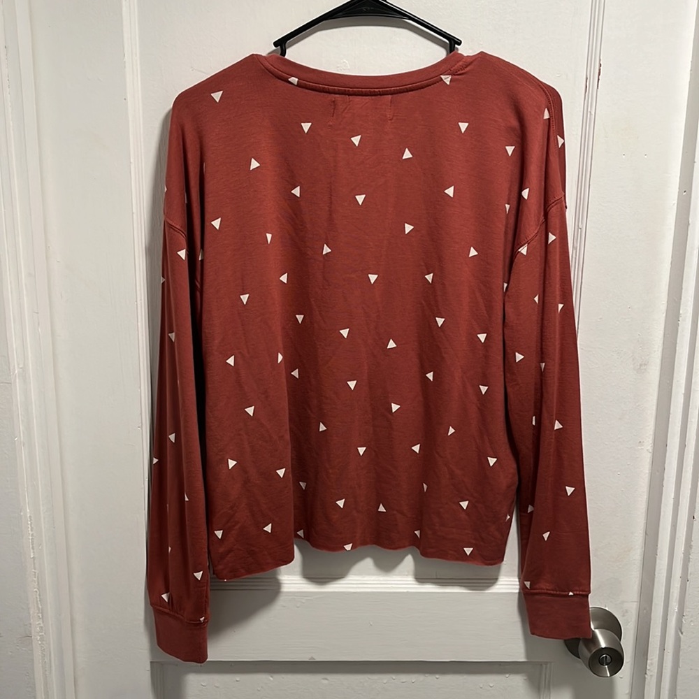Thread & Supply Top - Picture 5 of 12